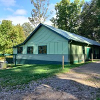 Ferny Creek Recreation Reserve Hall / Log Cabin 